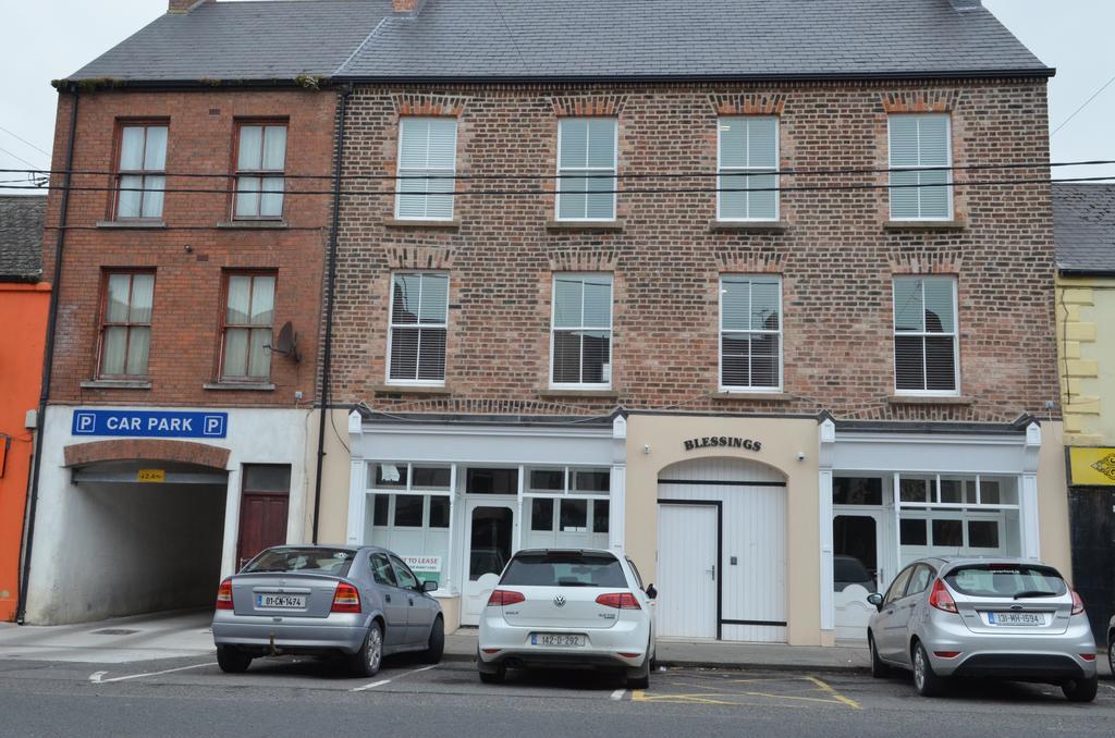 Blessings Studio Apartments Cootehill Luaran gambar